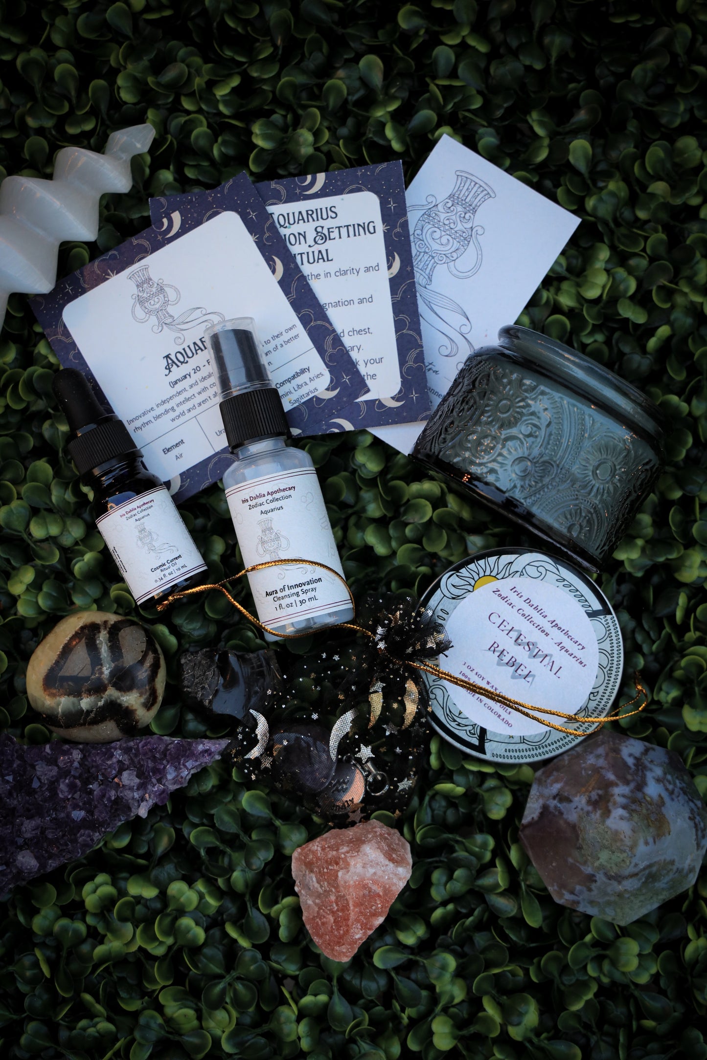Aquarius Ritual Kit | Zodiac Self-Care Gift Set | Candle, Ritual Oil, Cleansing Spray, Amethyst Crystal & Charm