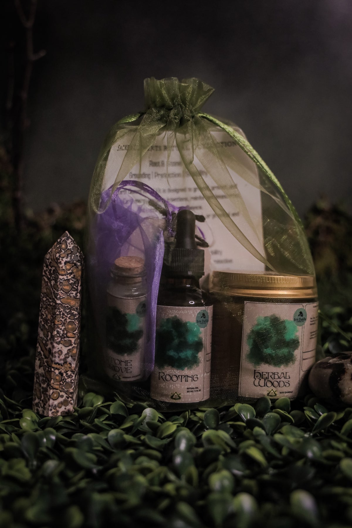 Earth Element Ritual Kit | Herbal Woods Candle, Ritual Oil & Moss Agate | Grounding, Stability & Protection