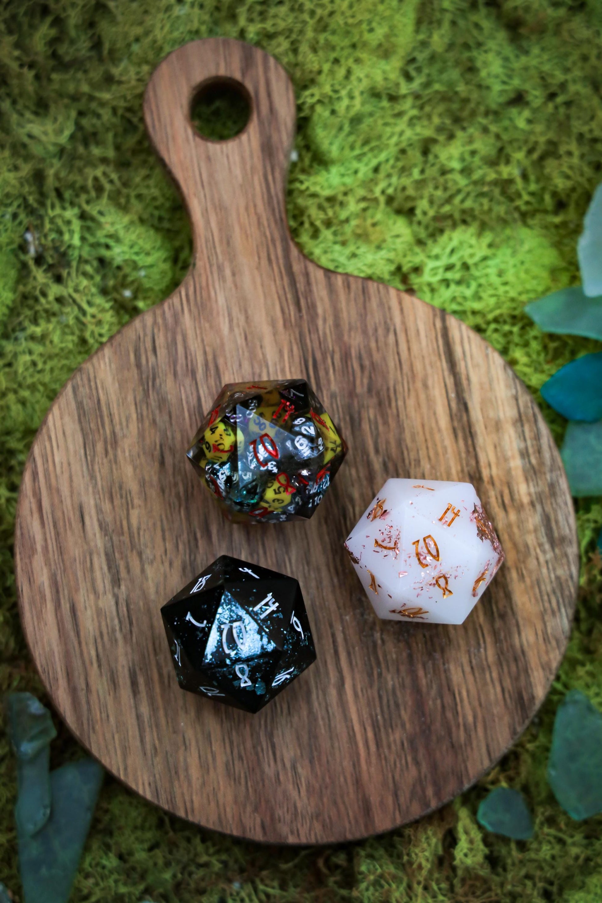 Giant D20 Oversized Novelty Die for DnD Enthusiasts, TTRPG Players & Tabletop Gaming Collectors